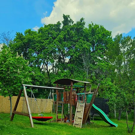 Poci Lak Ferienhaus *